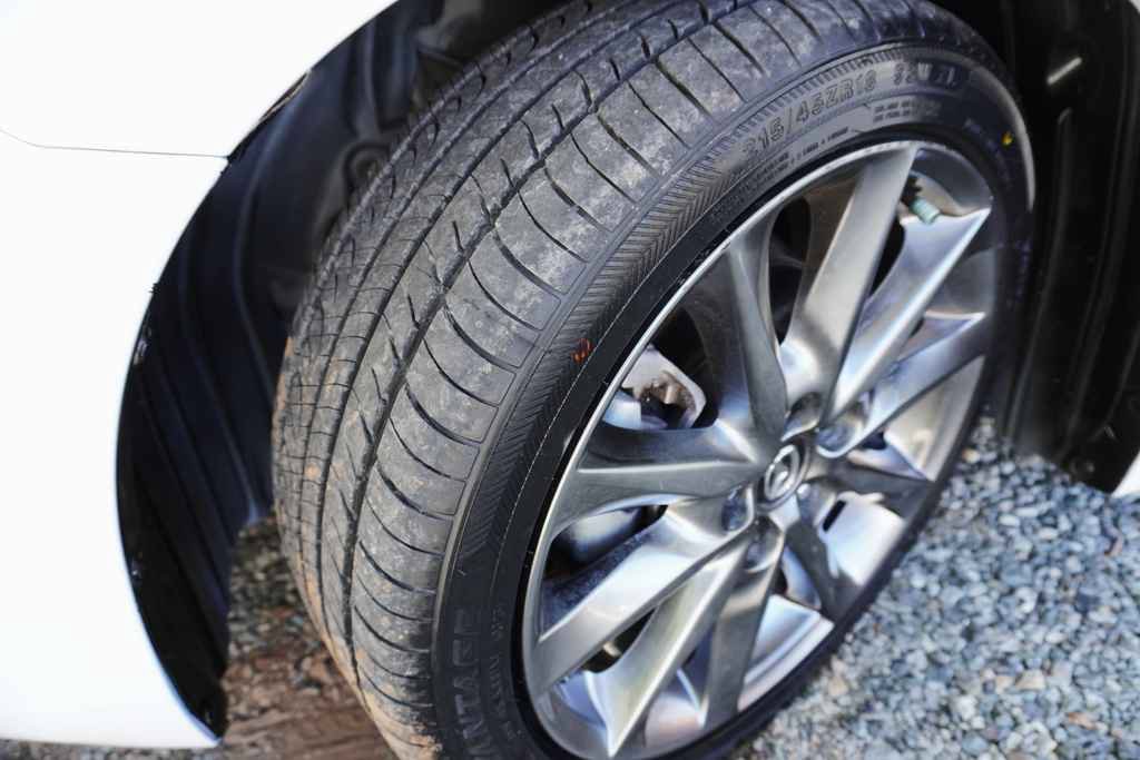 Used 2018 MAZDA MAZDA3 Touring FWD image 17