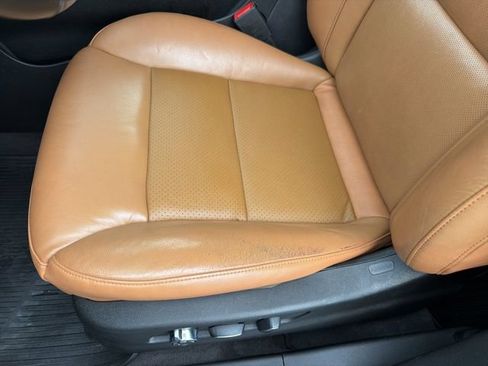 Used 2021 Cadillac XT4 Premium Luxury FWD image 23
