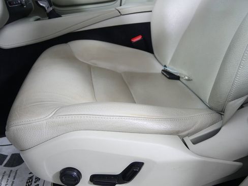Used 2020 Volvo XC90 T5 Momentum w/ Protection Package FWD image 6