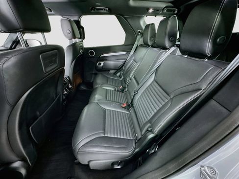Used 2021 Land Rover Discovery S R-Dynamic AWD/4WD image 24