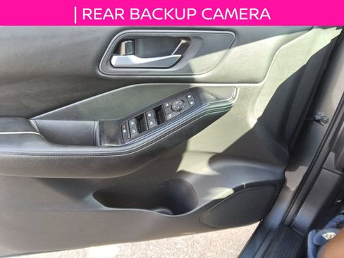 Used 2024 Nissan Rogue SV FWD image 12