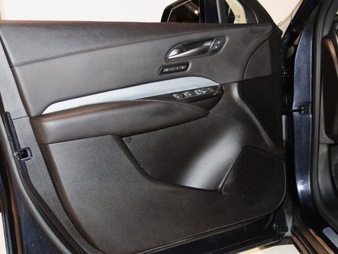 Used 2023 Cadillac XT4 Premium Luxury AWD/4WD image 34