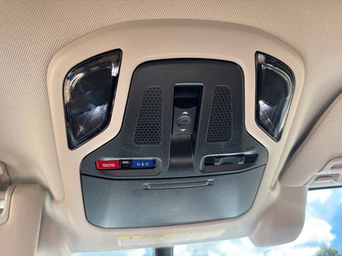 Used 2021 Subaru Outback Touring XT image 15