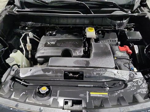 Used 2022 Nissan Pathfinder SL image 28