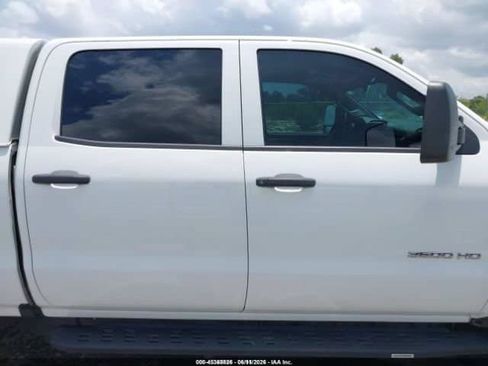 Used 2017 Chevrolet Silverado 3500 W/T AWD/4WD image 14