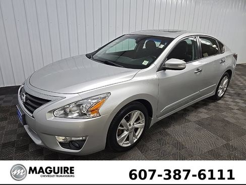 Used 2015 Nissan Altima 2.5 SV w/ Convenience Package FWD image 8