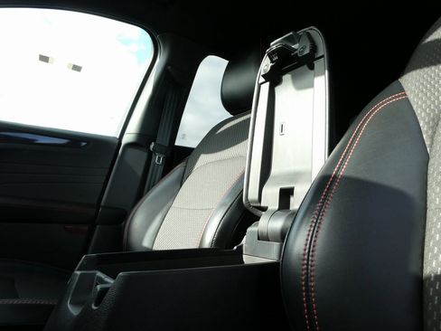 Used 2023 Ford Escape ST-Line image 29