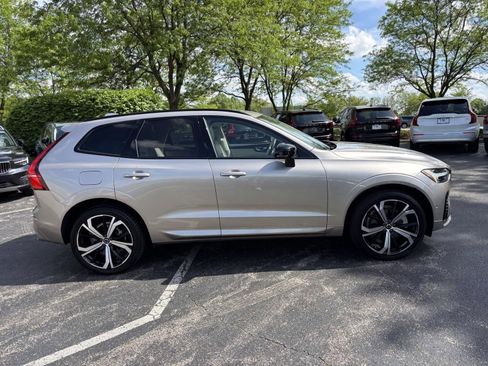 Used 2023 Volvo XC60 B6 Ultimate AWD/4WD image 4