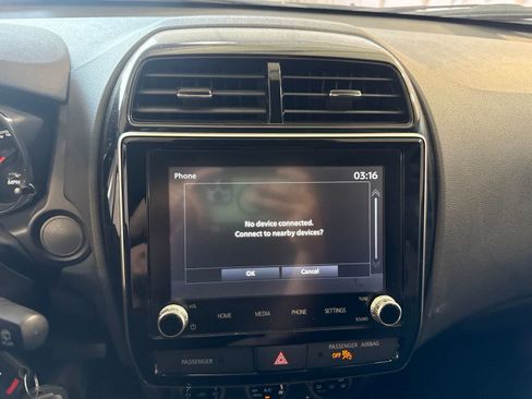 Used 2026 Mitsubishi Outlander Sport LE AWD/4WD image 27