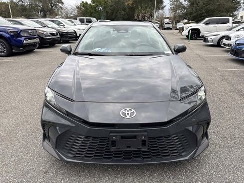 Certified 2025 Toyota Camry SE image 6