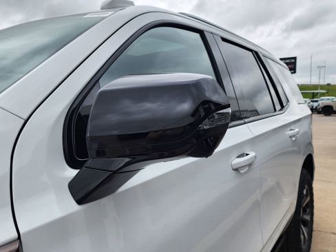 New 2026 GMC Yukon AT4 Ultimate AWD/4WD image 11