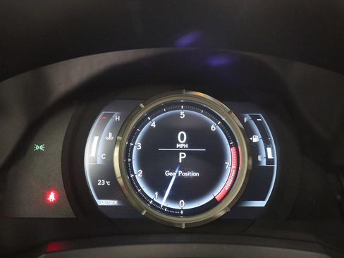 Used 2016 Lexus IS 350 AWD image 33