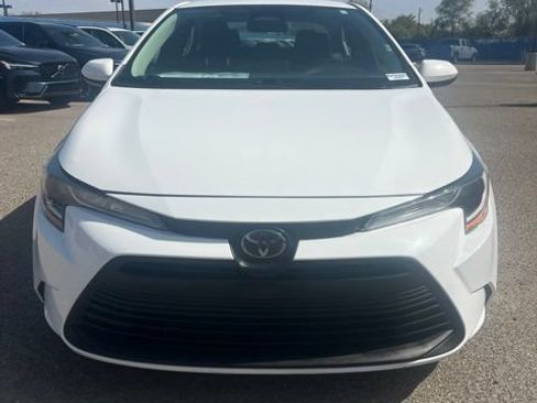 Used 2025 Toyota Corolla LE FWD image 8