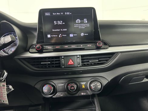 Certified 2024 Kia Forte LXS image 23