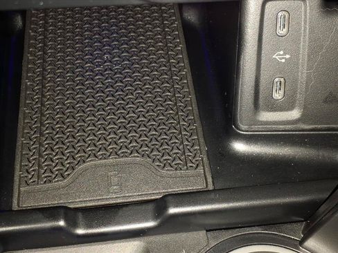 New 2026 Mercedes-Benz GLC 300 4MATIC image 21