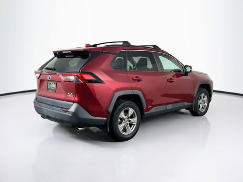 Used 2022 Toyota RAV4 XLE w/ Convenience Package AWD/4WD image 9