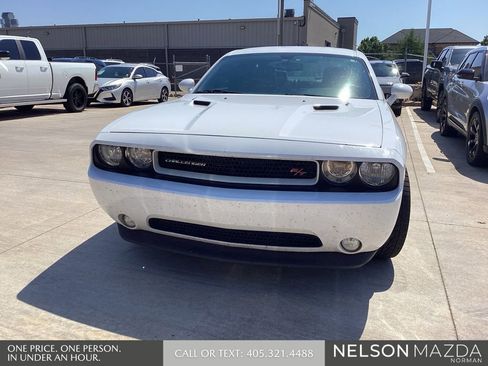 Used 2014 Dodge Challenger R/T Plus RWD image 2
