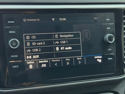 Used 2020 Volkswagen Atlas Cross Sport SEL FWD image 33