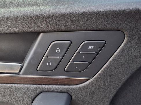 Used 2023 Audi Q5 2.0T Premium Plus w/ Premium Plus Package image 9