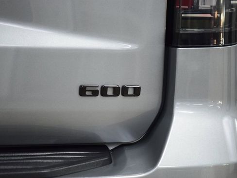 Used 2023 Cadillac Escalade Sport w/ LPO, ONYX Package image 22