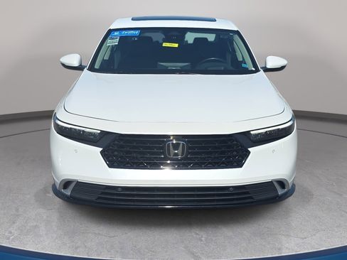 Used 2023 Honda Accord Touring image 2