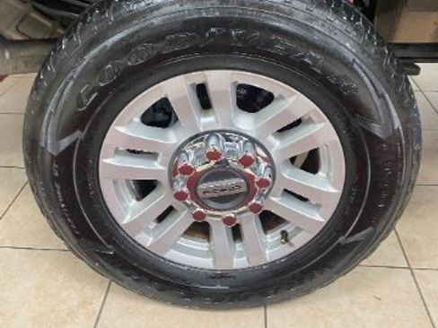 Used 2017 Ford F250 XLT w/ XLT Value Package image 33