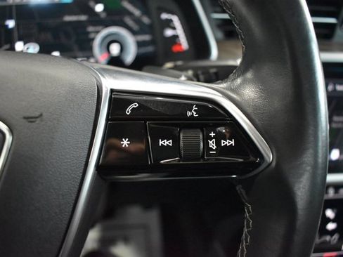 Used 2022 Audi A6 Premium Plus w/ Premium Plus Package AWD/4WD image 31