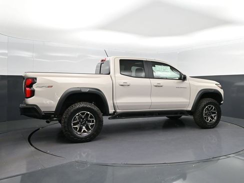 New 2026 Chevrolet Colorado ZR2 w/ Technology Package image 8