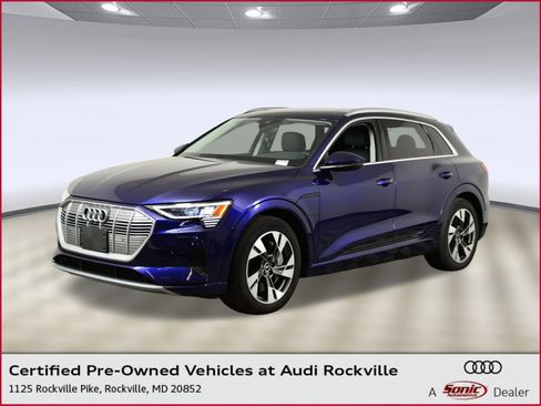 Certified 2021 Audi e-tron Premium image 1