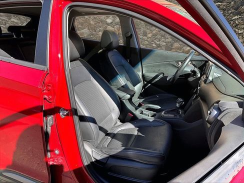 Used 2021 Hyundai Kona Limited image 7