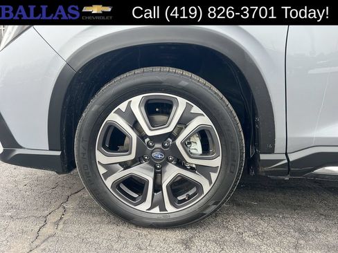 Used 2023 Subaru Ascent Limited AWD/4WD image 32