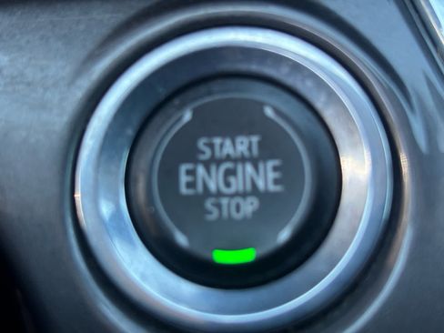 Used 2025 Chevrolet Trax ACTIV image 28