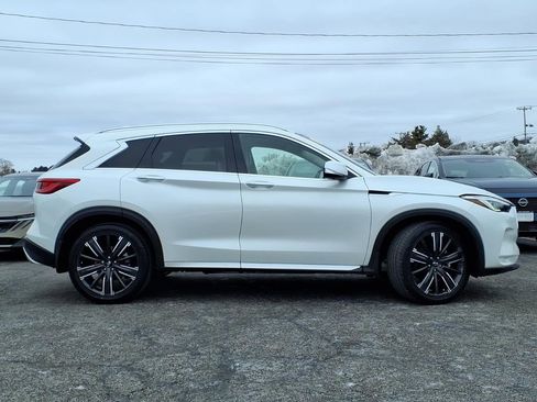 Used 2023 INFINITI QX50 Sensory image 2