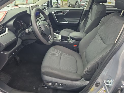 Certified 2025 Toyota RAV4 XLE w/ Convenience Package AWD/4WD image 16