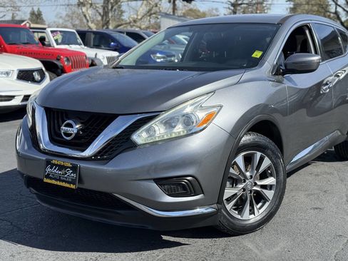 Used 2017 Nissan Murano S image 5