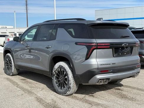 New 2026 Chevrolet Traverse Z71 w/ Enhanced Driving Package image 3