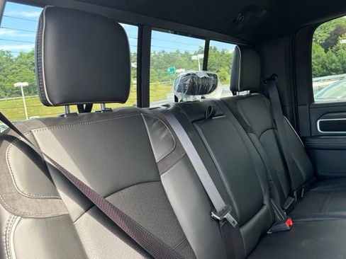 New 2026 RAM 2500 Laramie AWD/4WD image 31