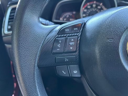 Used 2014 MAZDA MAZDA3 i Sport image 29