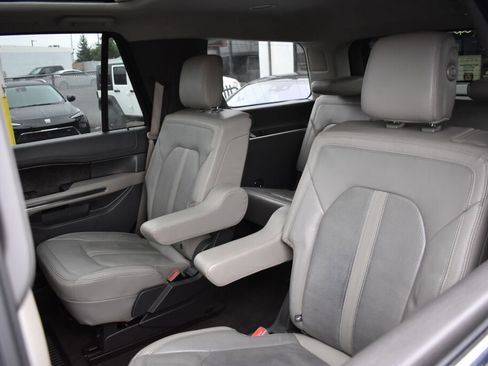 Used 2018 Ford Expedition Limited w/ Equipment Group 302A image 28