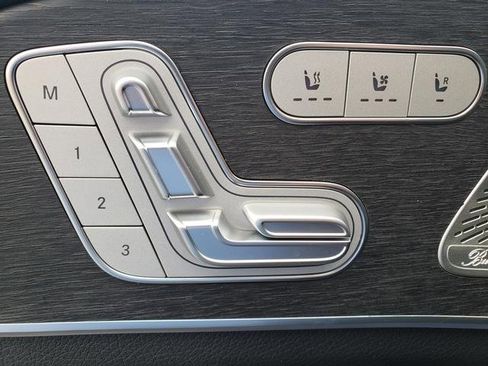 New 2025 Mercedes-Benz GLS 450 GLS 450 image 21