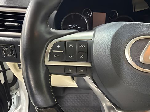 Used 2022 Lexus GX 460 Premium w/ Premium Plus Package AWD/4WD image 18