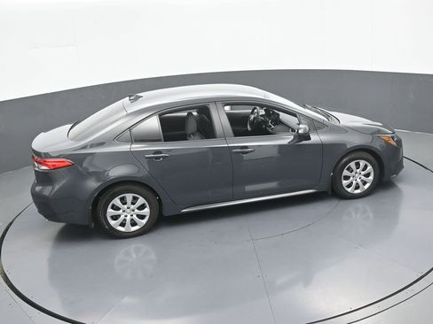 Used 2025 Toyota Corolla LE FWD image 44
