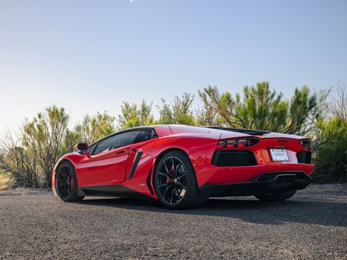 Used 2013 Lamborghini Aventador LP 700-4 image 60