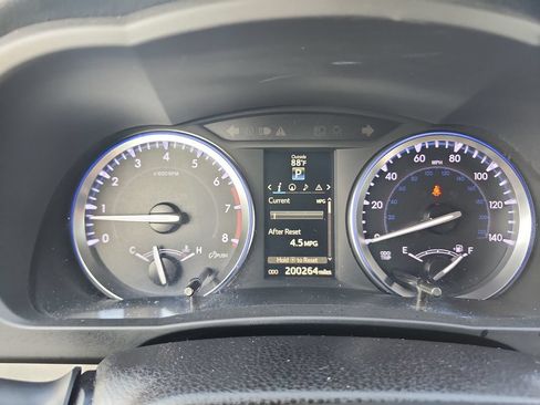 Used 2015 Toyota Highlander XLE FWD image 31