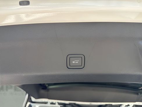 New 2026 GMC Yukon XL Denali AWD/4WD image 34