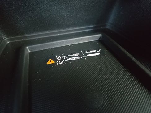 Used 2022 Chevrolet Traverse RS w/ LPO, Floor Liner Package image 58