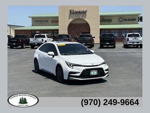 Used 2024 Toyota Corolla SE w/ SE Premium Package image 1