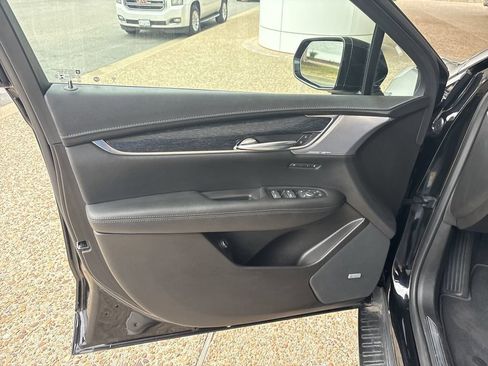 Certified 2023 Cadillac XT5 Premium Luxury AWD/4WD image 23