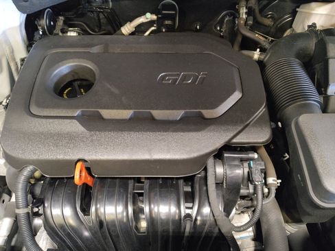 Used 2018 Hyundai Santa Fe Sport w/ 2.4L Value Package 02 FWD image 30