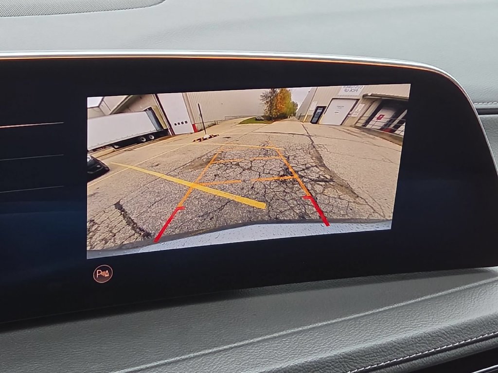Used 2025 Cadillac XT4 Premium Luxury AWD/4WD image 26